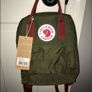 fjallraven kanken mini forest green